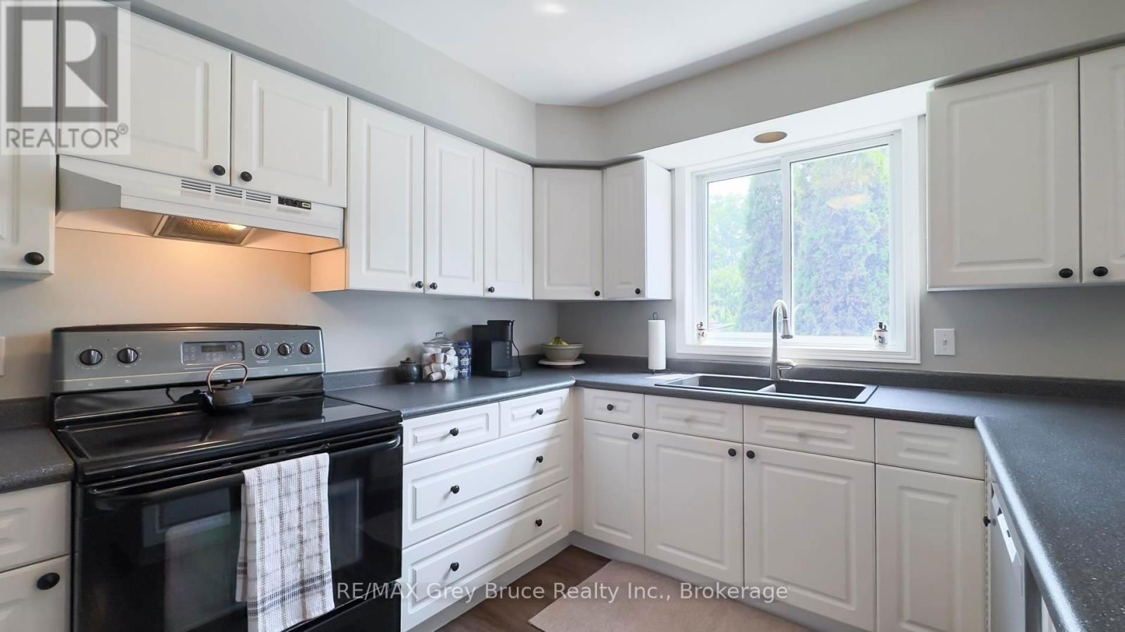 67 JOHN STREET Image 13