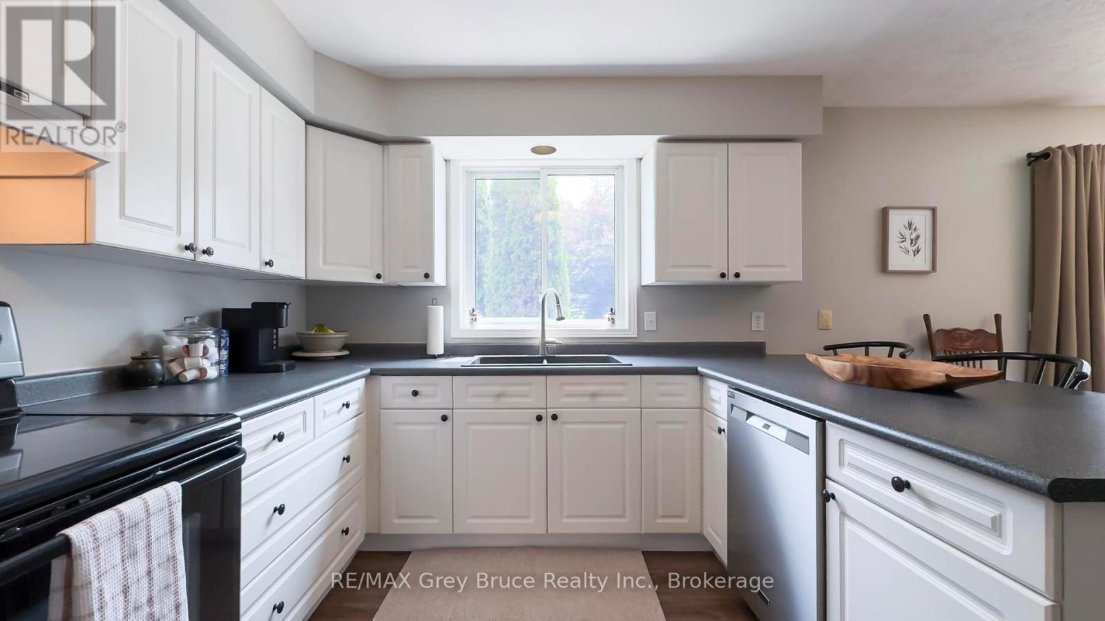 67 JOHN STREET Image 14