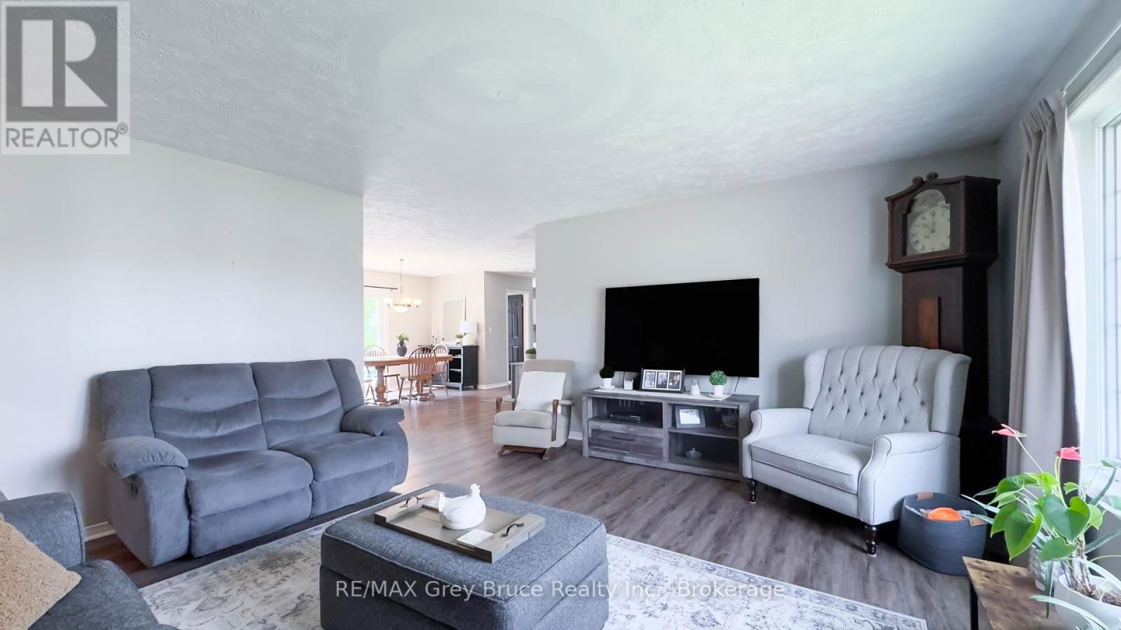 67 JOHN STREET Image 19