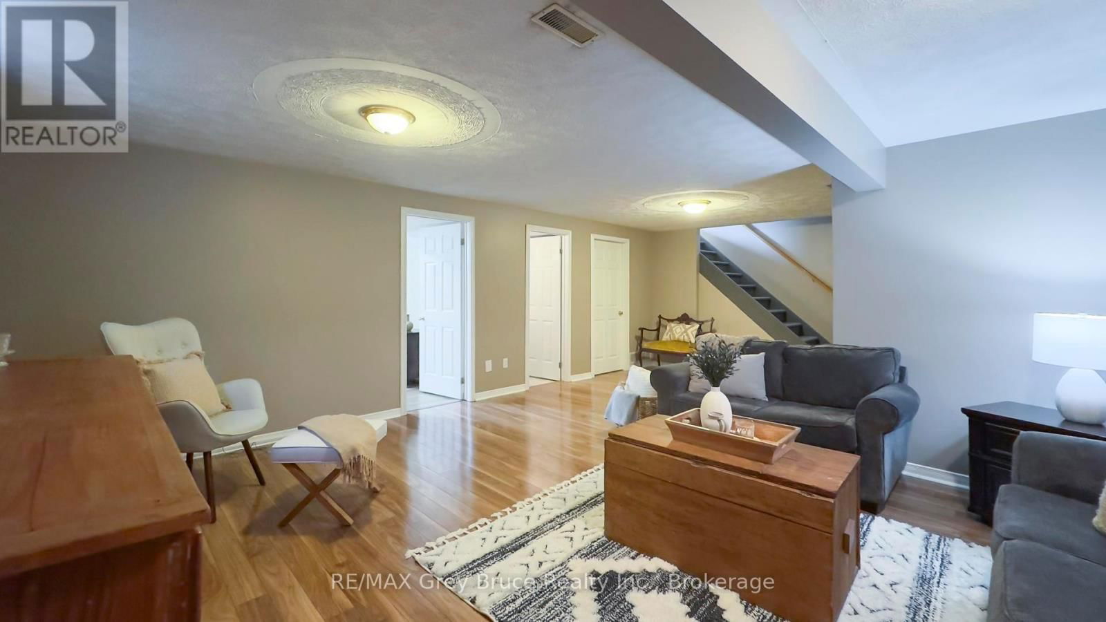 67 JOHN STREET Image 35