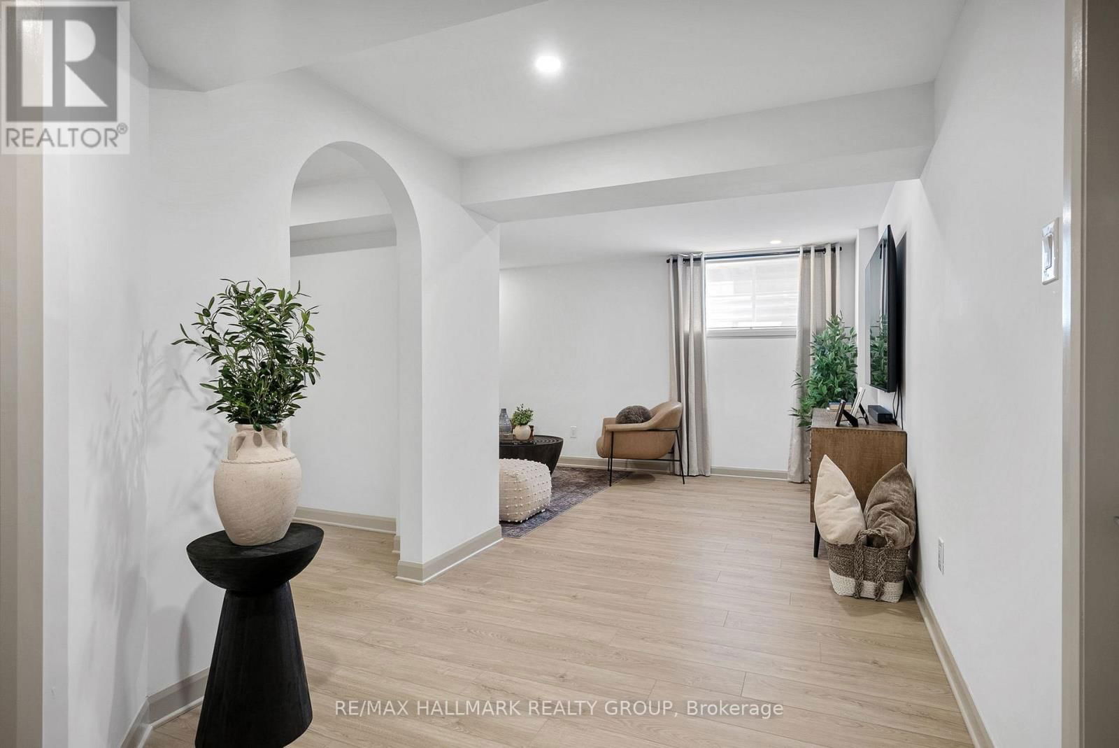 601 IDYLLIC TERRACE Image 46