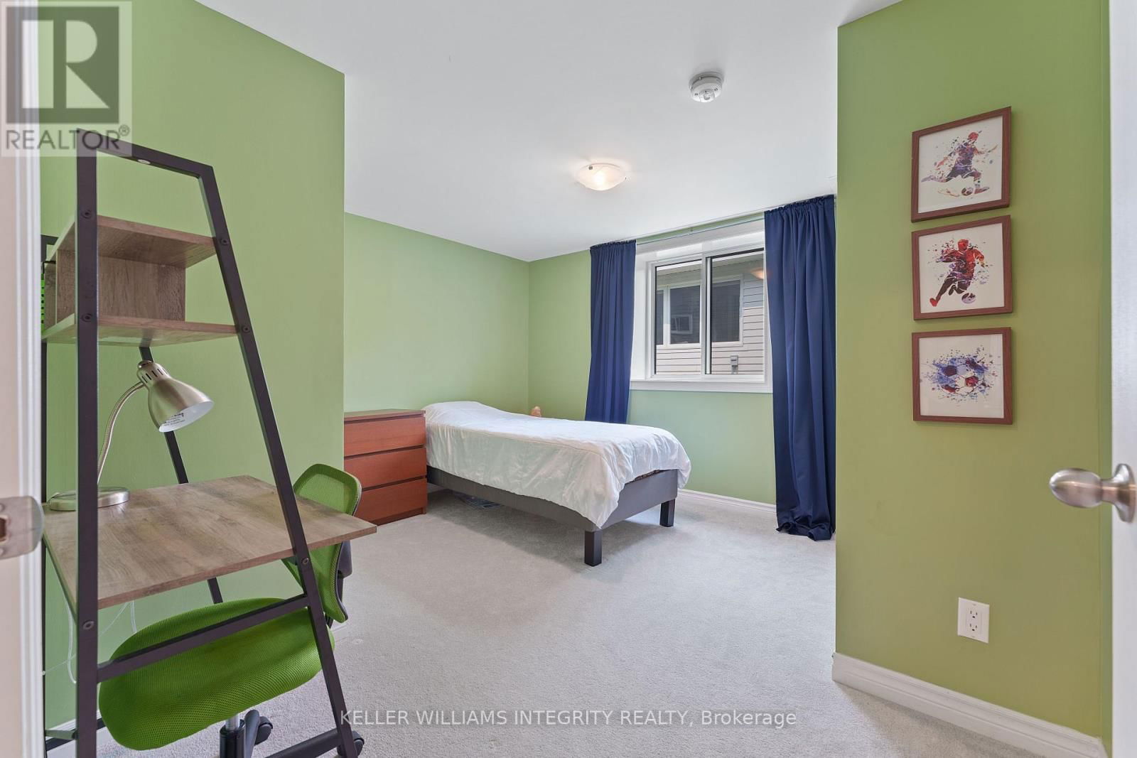 165 MAUDE STREET Image 21