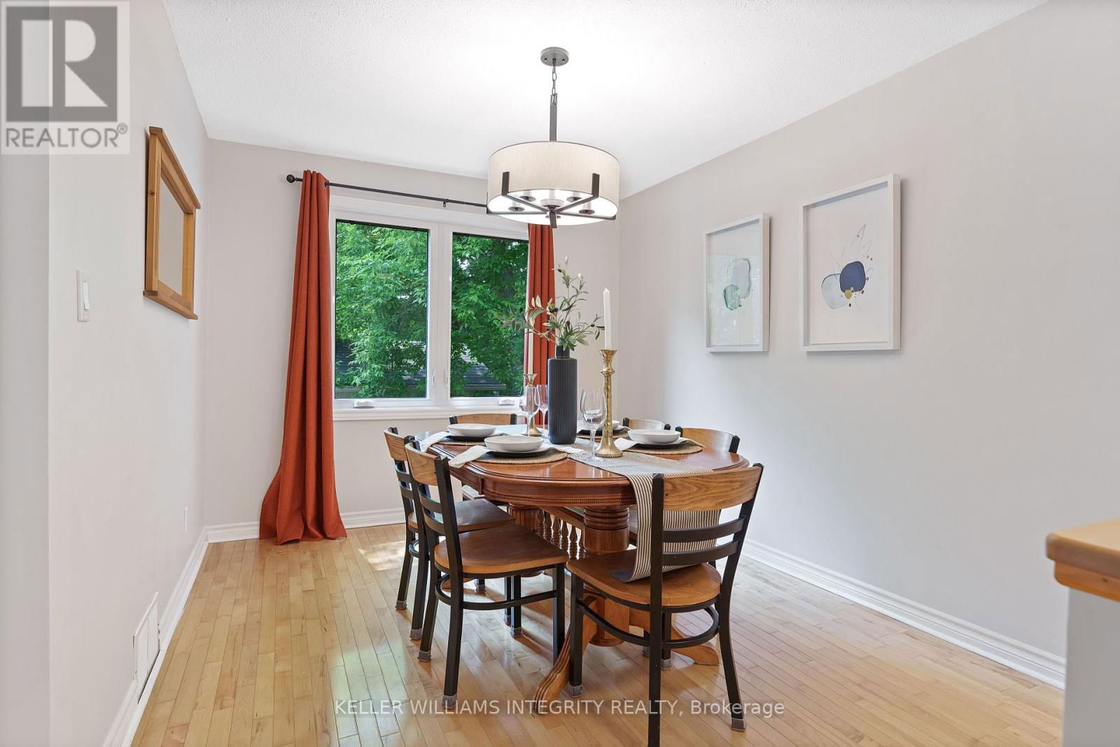 165 MAUDE STREET Image 5