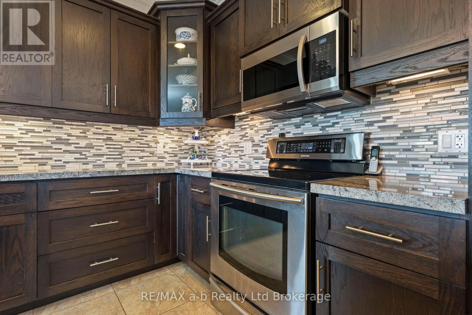 127 GERBER MEADOWS DRIVE Image 14