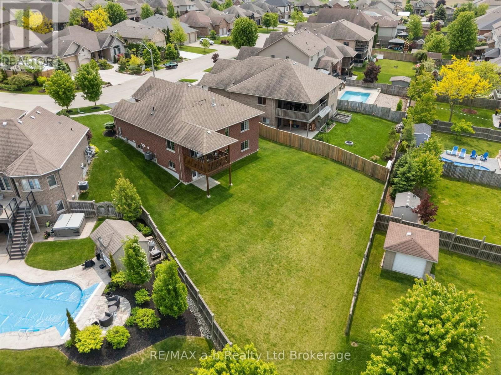 127 GERBER MEADOWS DRIVE Image 29