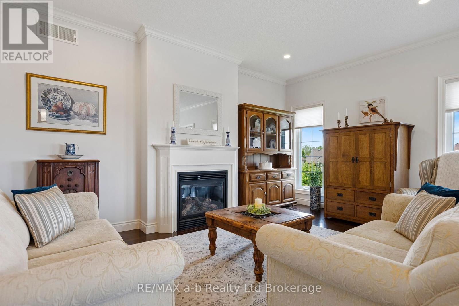 127 GERBER MEADOWS DRIVE Image 8