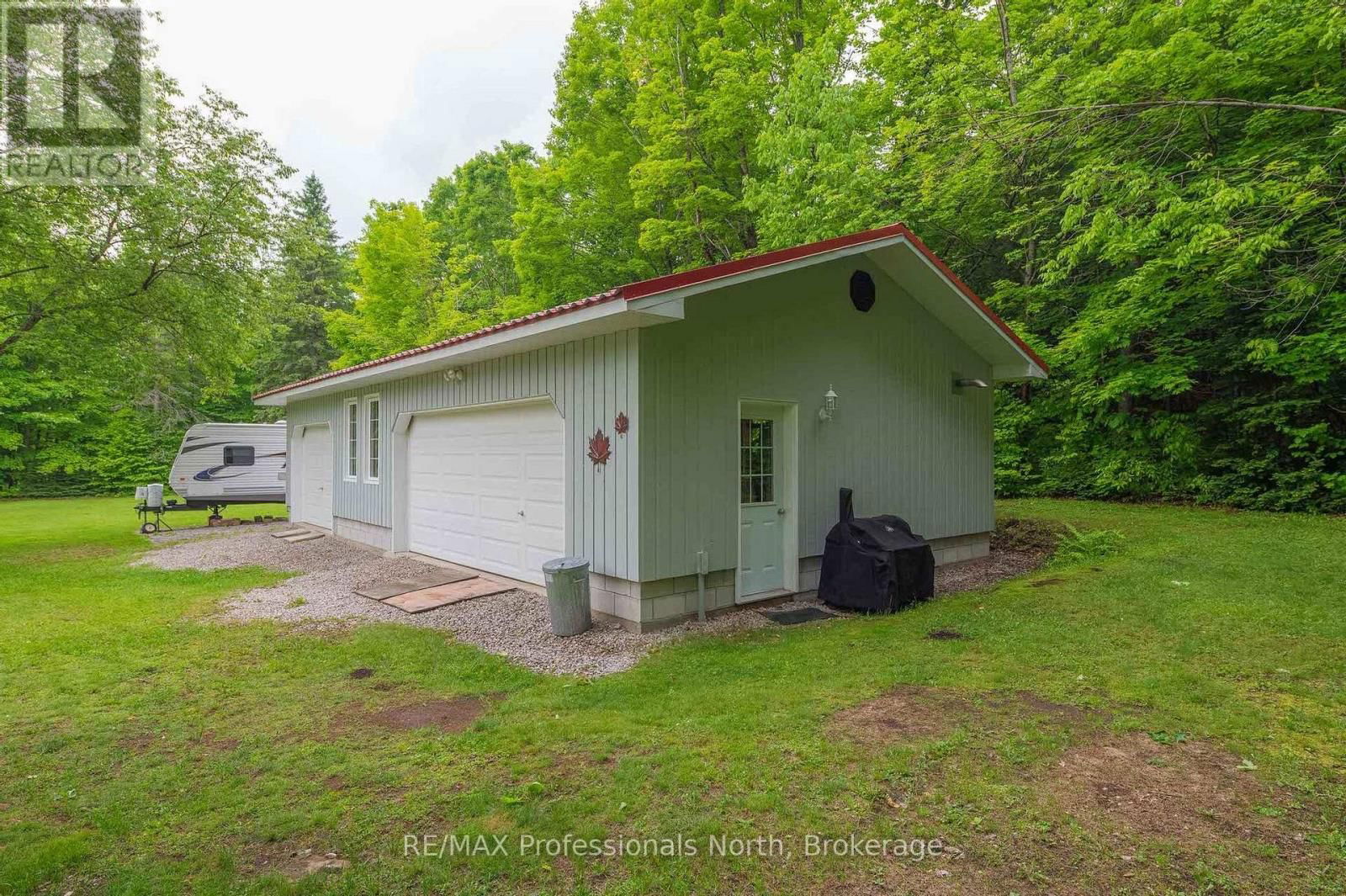 1006 TENNYSON ROAD Image 10