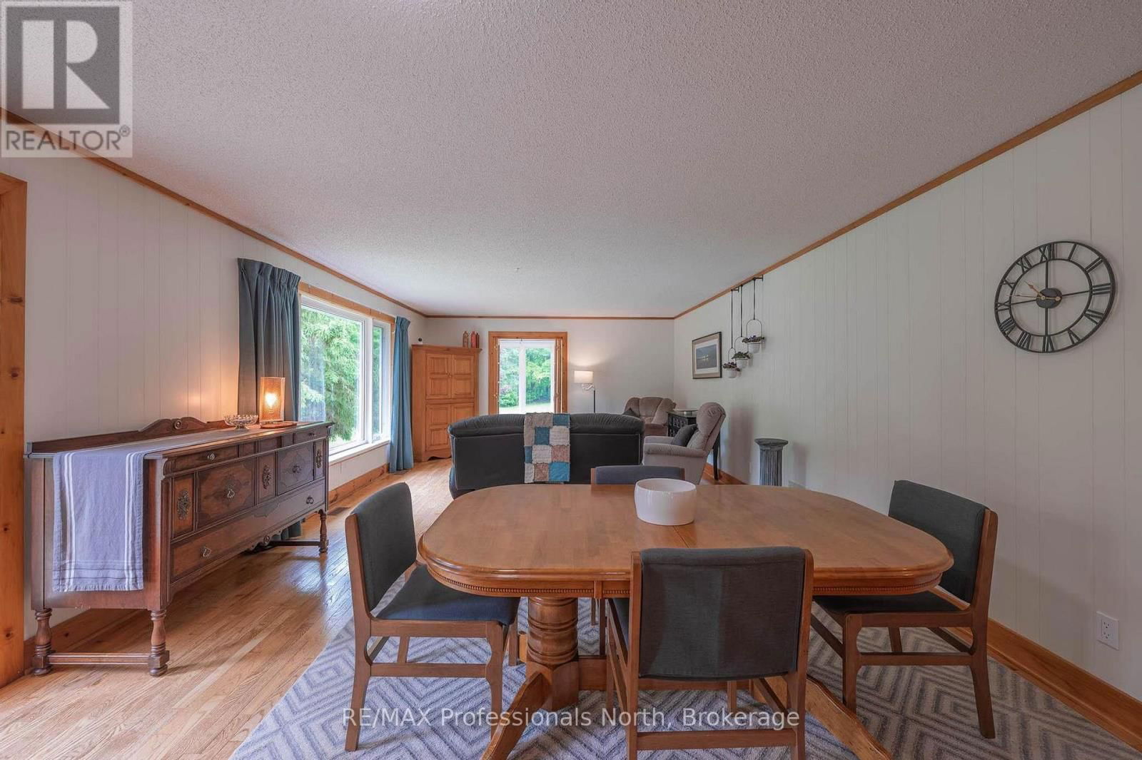1006 TENNYSON ROAD Image 15
