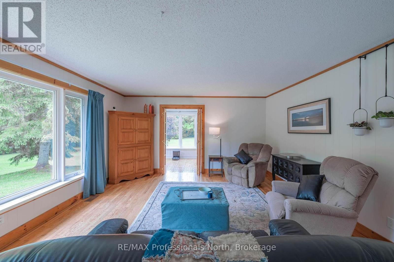 1006 TENNYSON ROAD Image 20