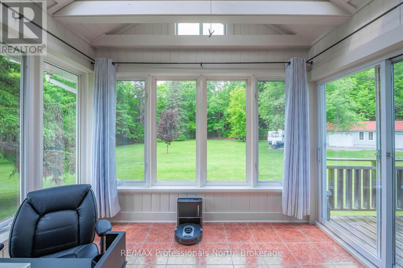 1006 TENNYSON ROAD Image 23