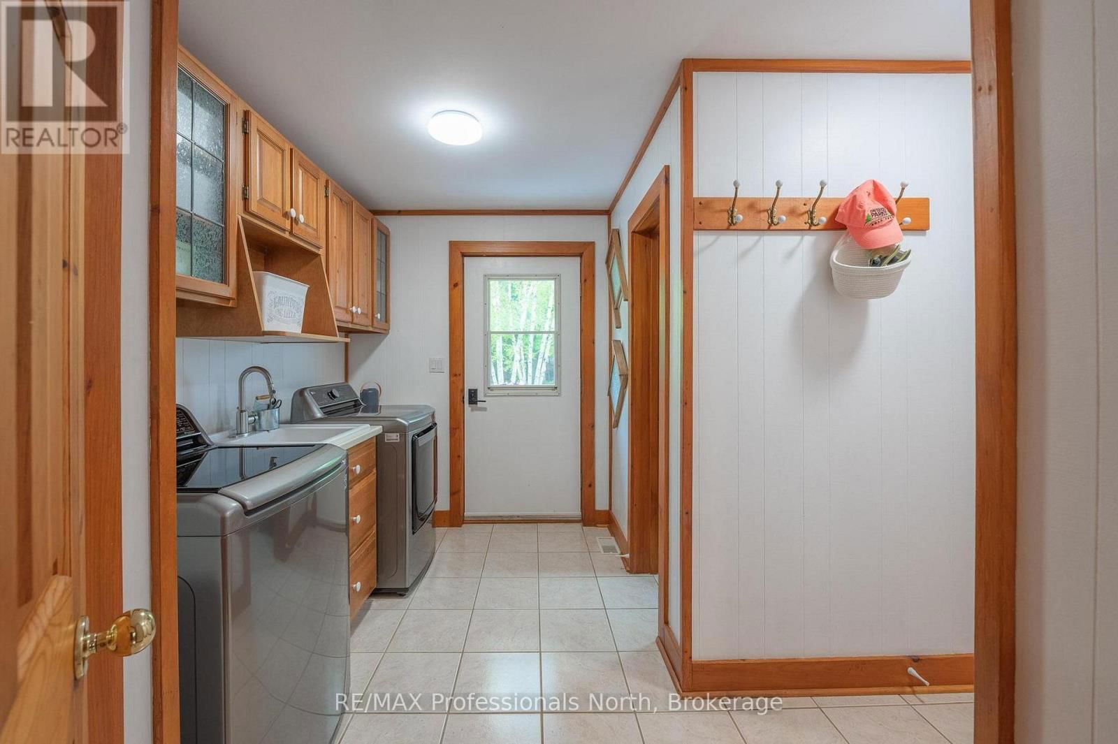 1006 TENNYSON ROAD Image 28