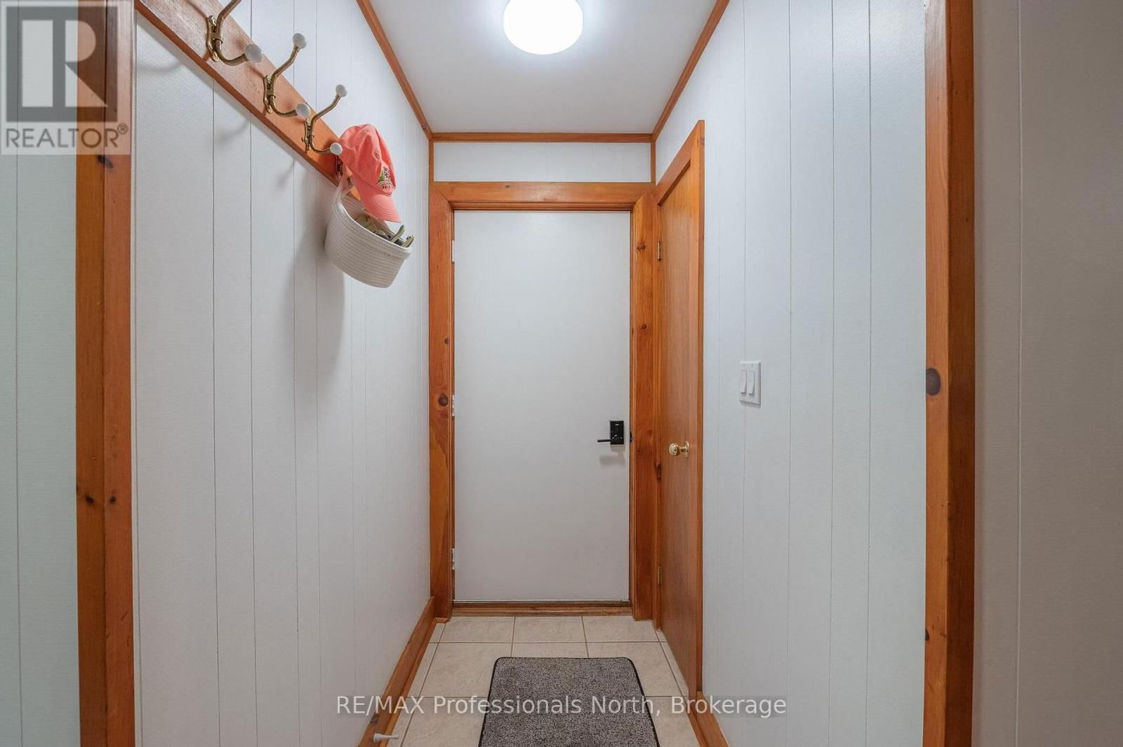 1006 TENNYSON ROAD Image 29