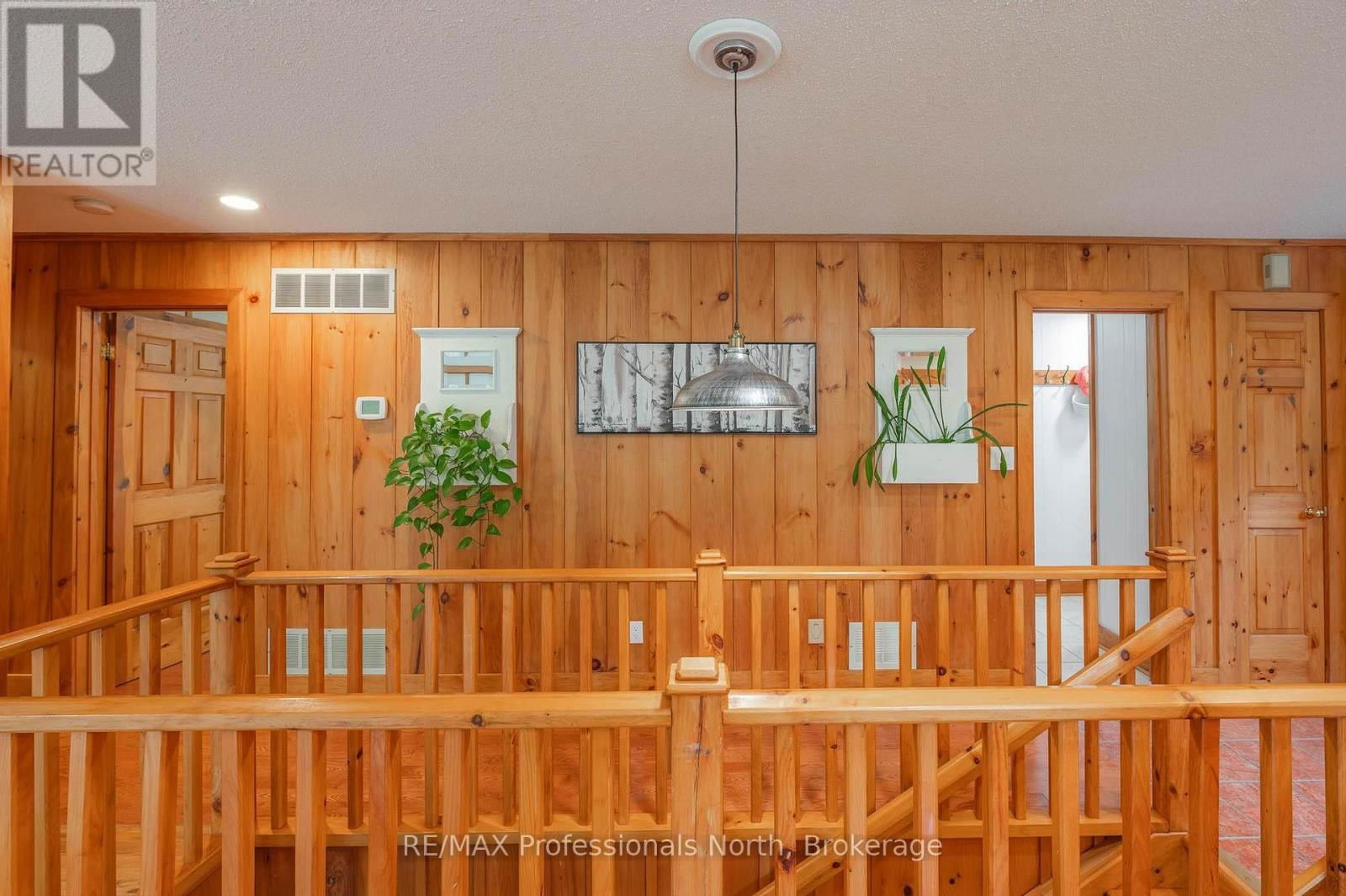 1006 TENNYSON ROAD Image 34