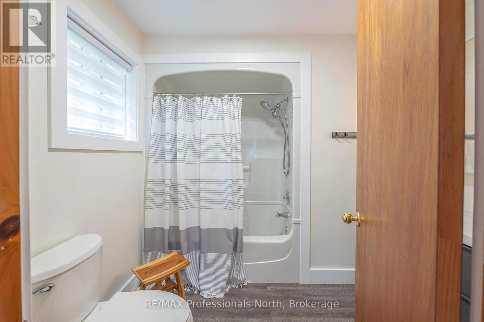 1006 TENNYSON ROAD Image 40