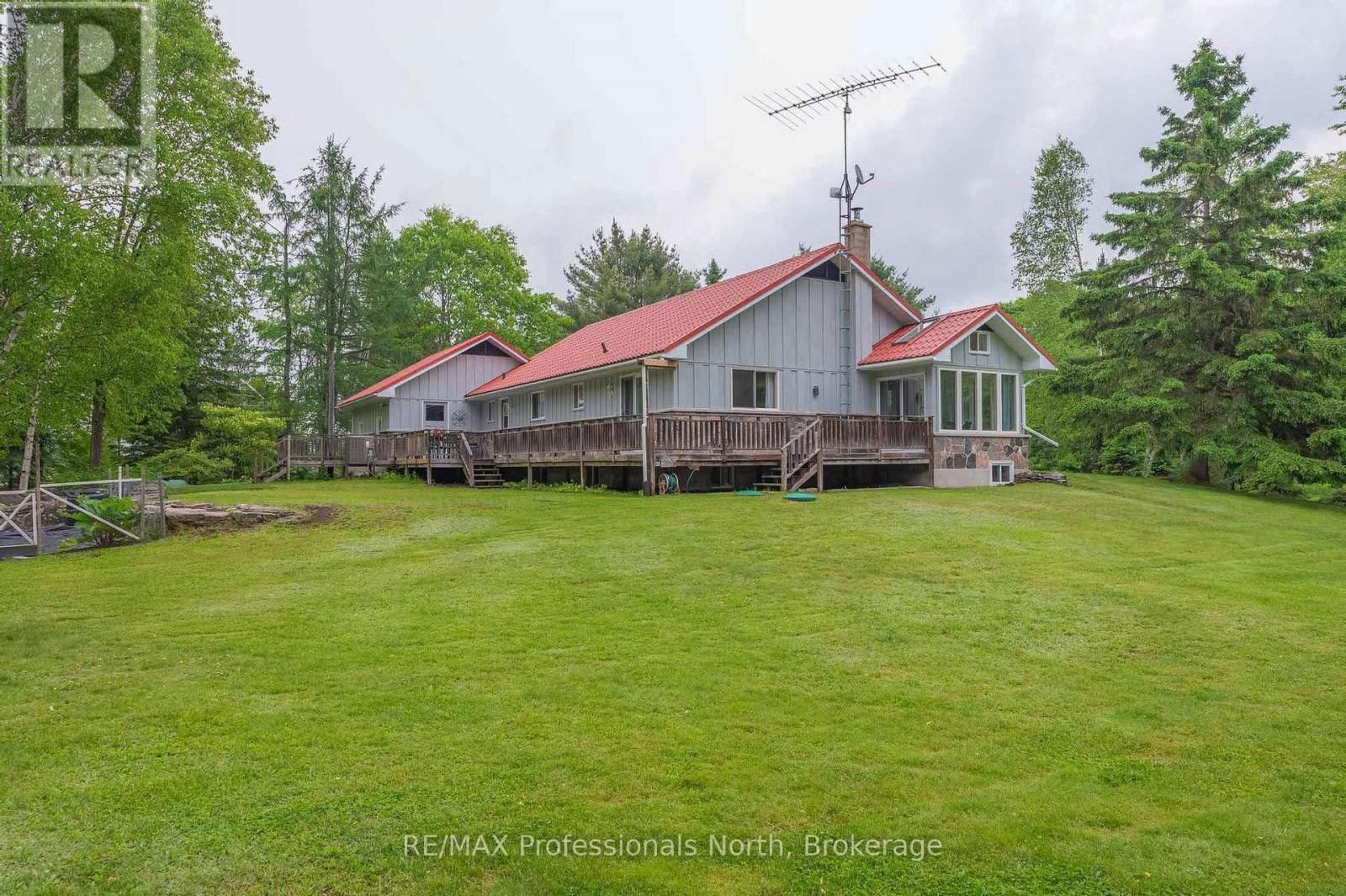 1006 TENNYSON ROAD Image 9
