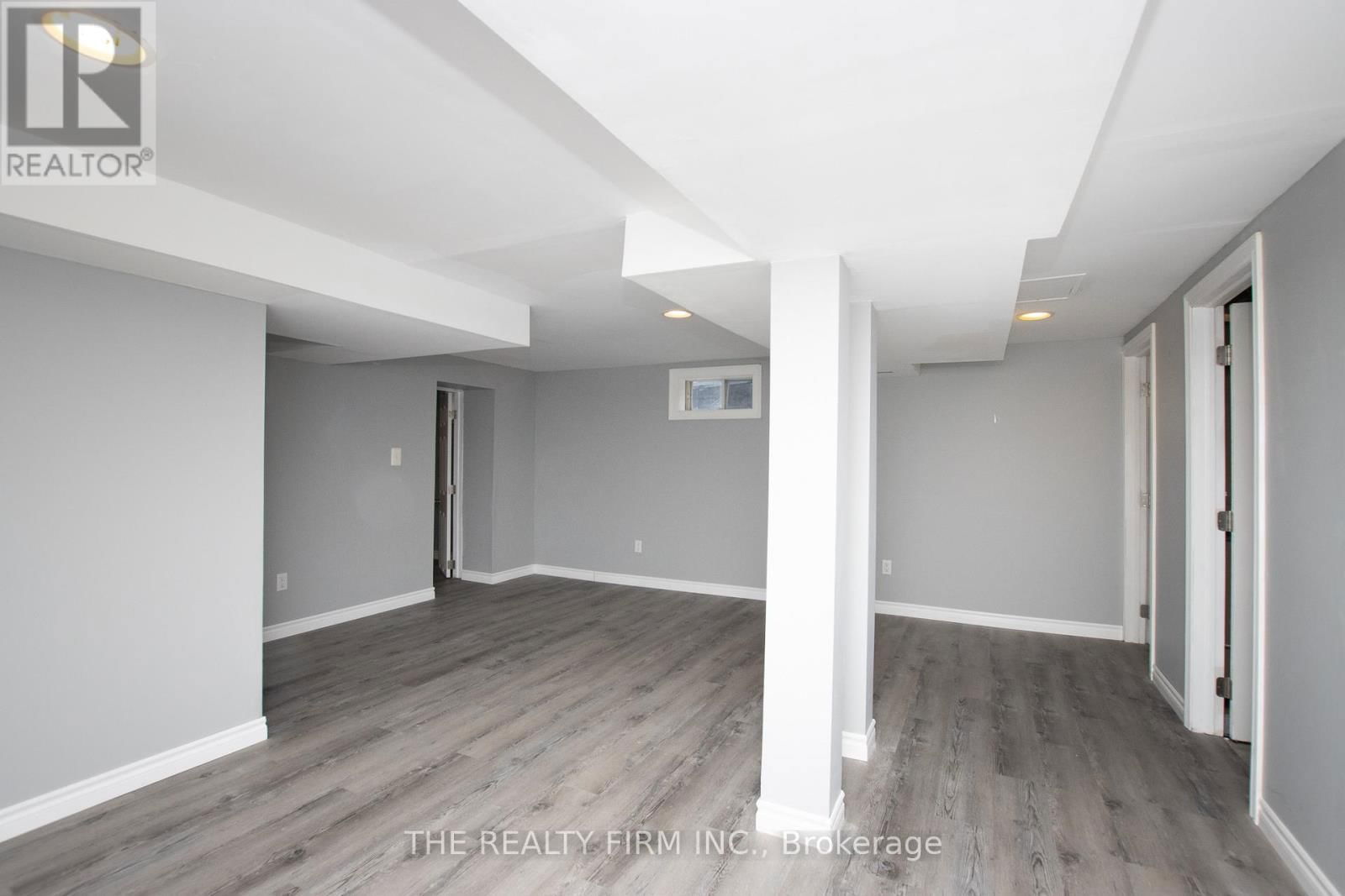 666 LORNE AVENUE Image 29