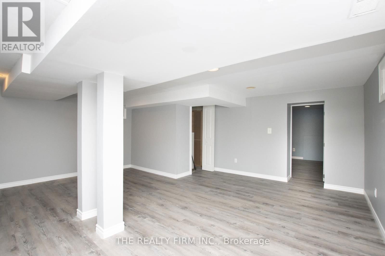 666 LORNE AVENUE Image 31