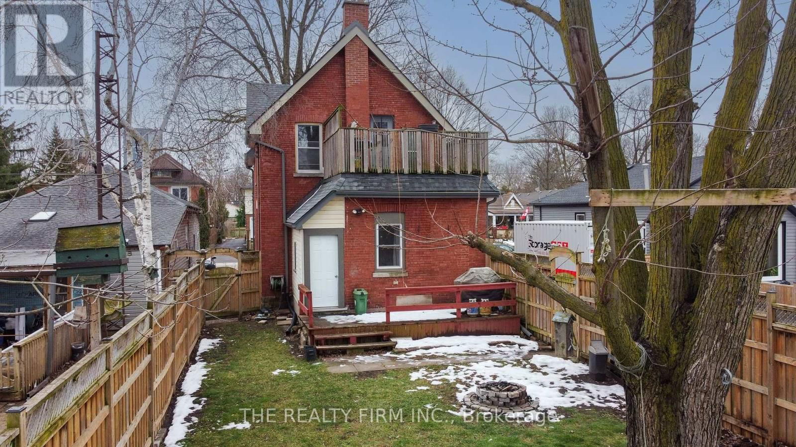 666 LORNE AVENUE Image 35