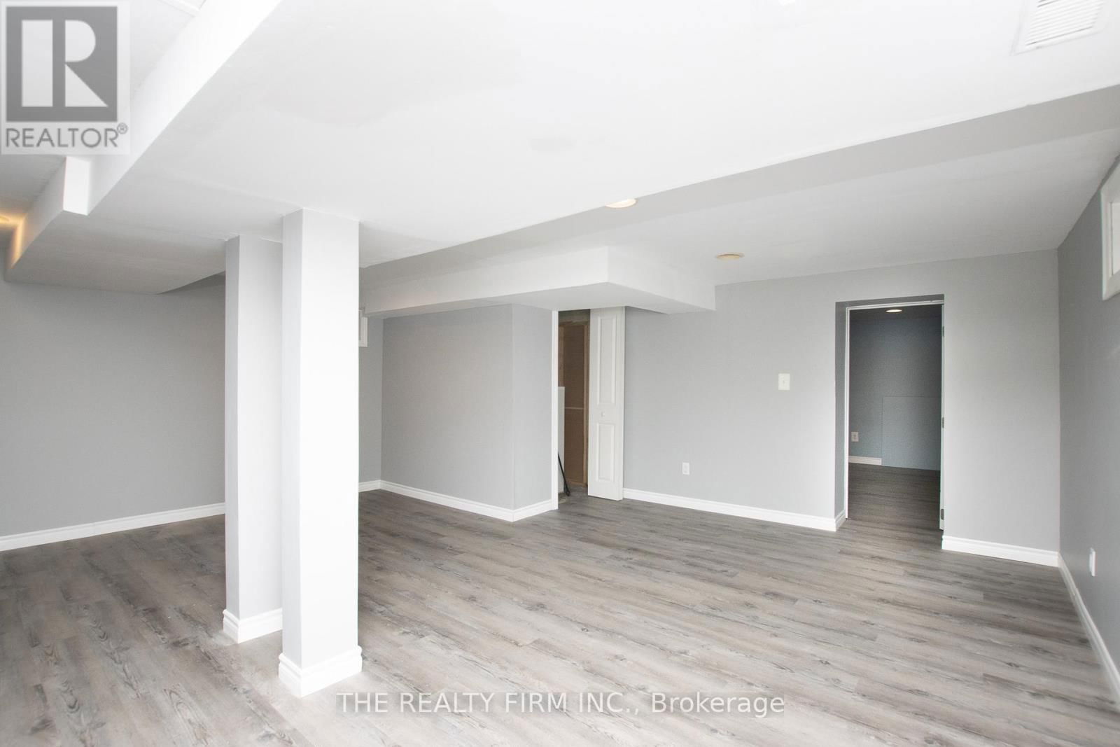 666 LORNE AVENUE Image 17