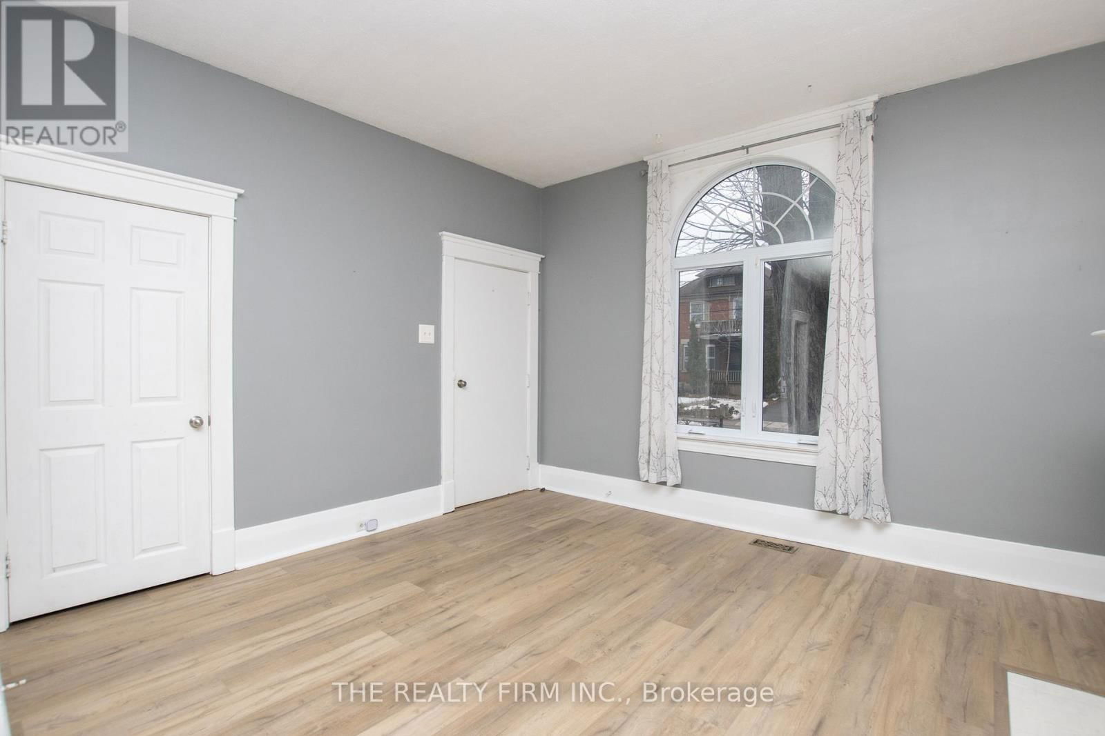 666 LORNE AVENUE Image 2