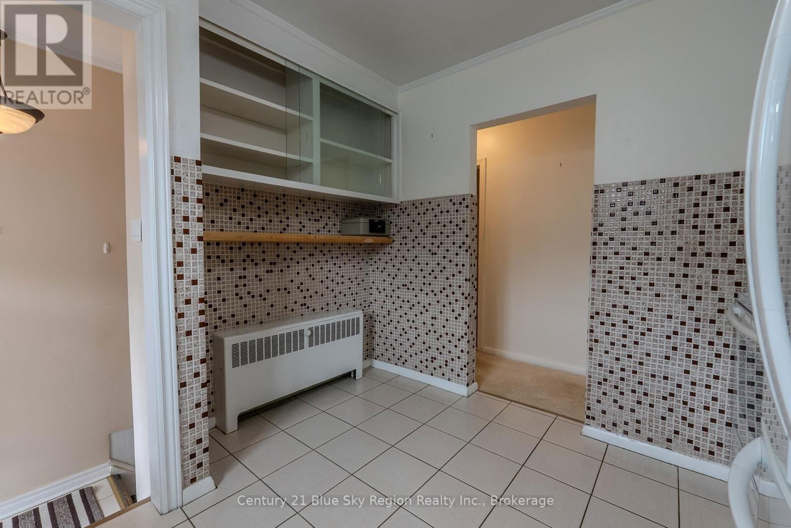 235 GLADSTONE AVENUE Image 14