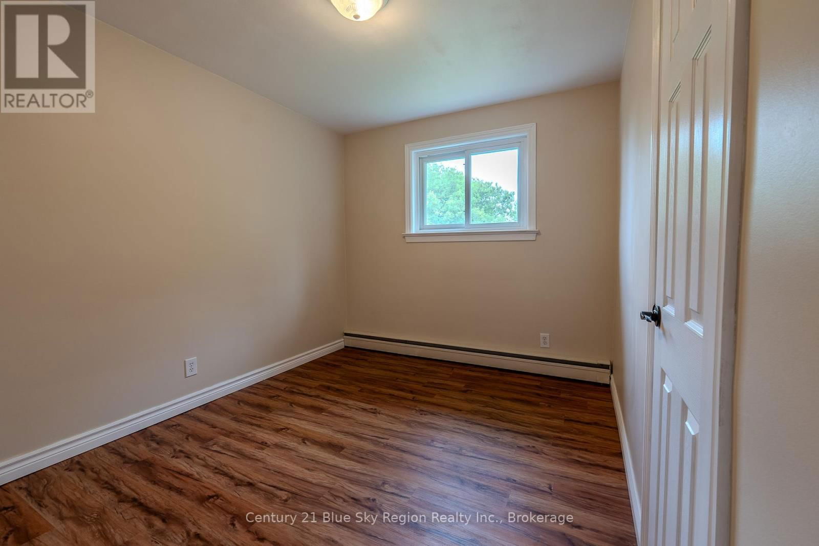 235 GLADSTONE AVENUE Image 19