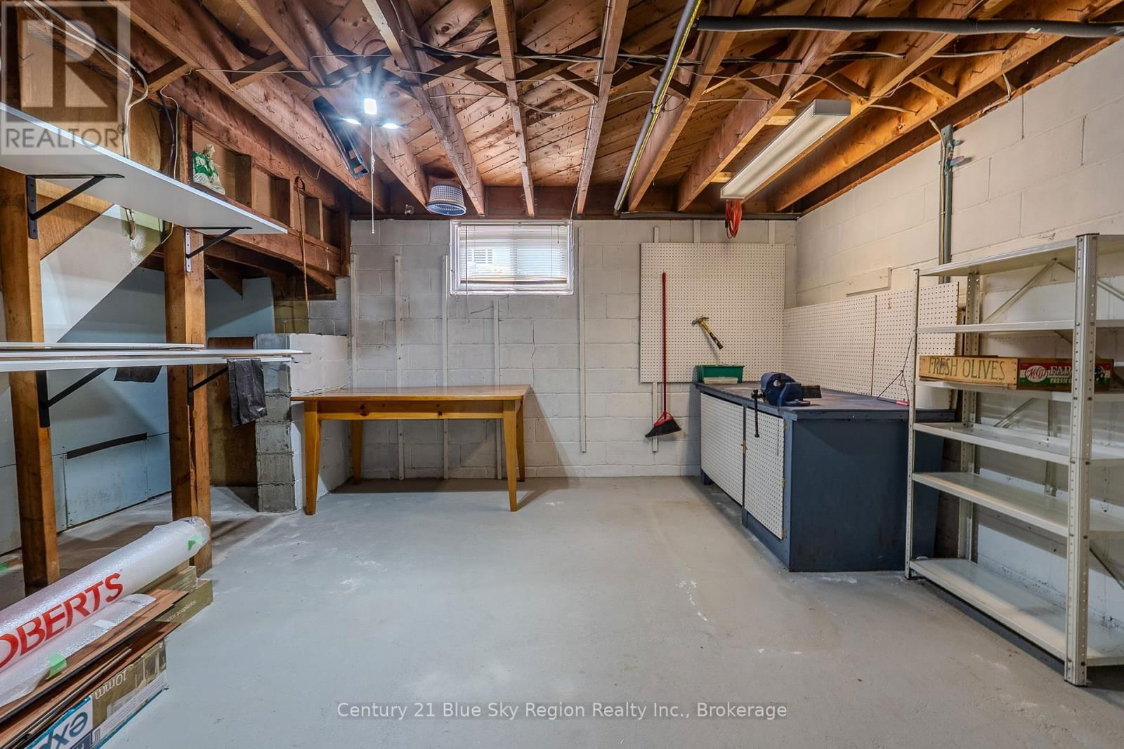 235 GLADSTONE AVENUE Image 30