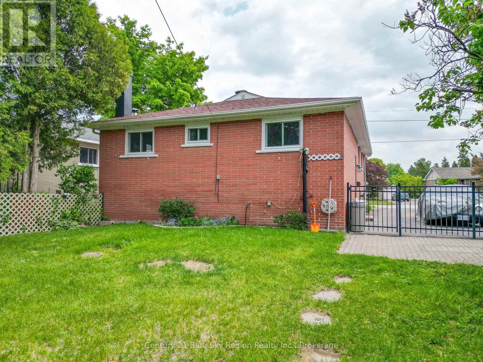 235 GLADSTONE AVENUE Image 5