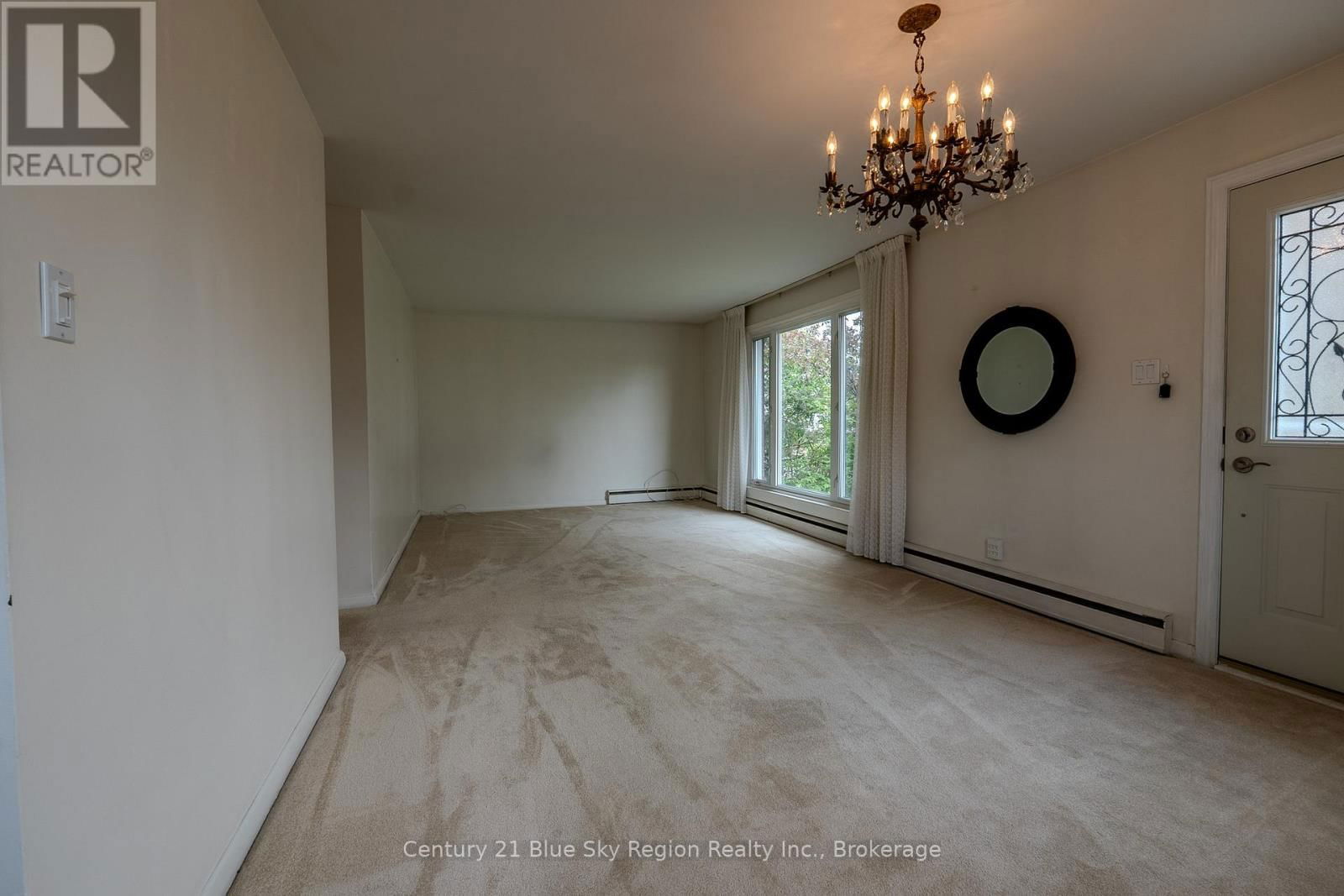 235 GLADSTONE AVENUE Image 9
