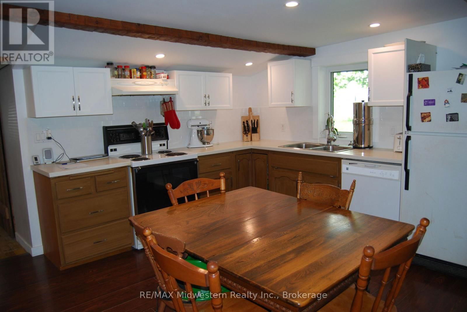 410 TEMPLE STREET Image 6