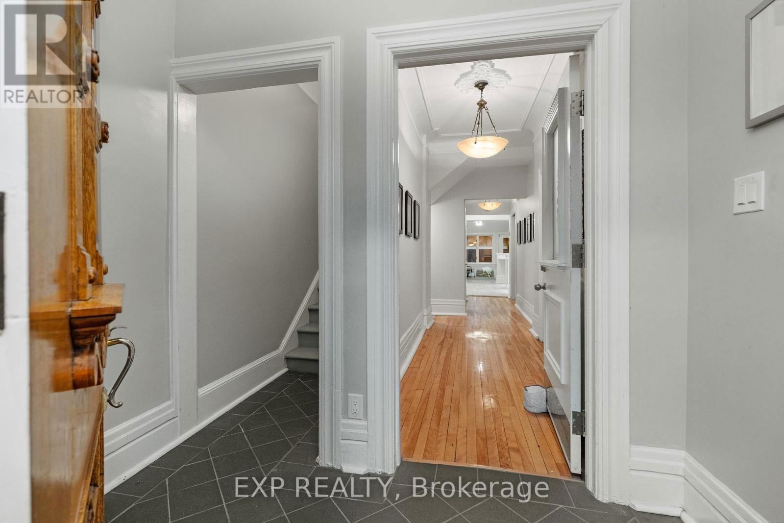 267 STEWART STREET Image 2
