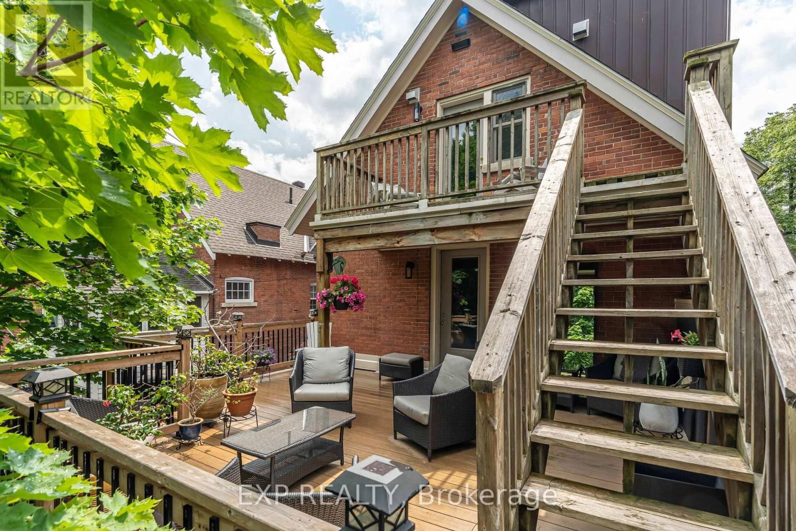 267 STEWART STREET Image 29