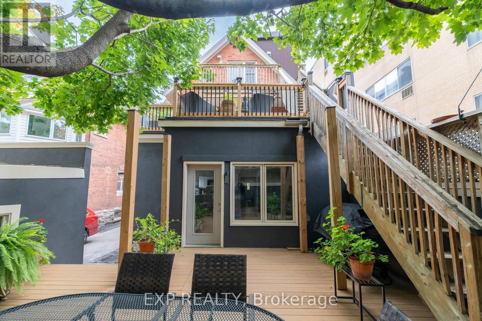 267 STEWART STREET Image 30