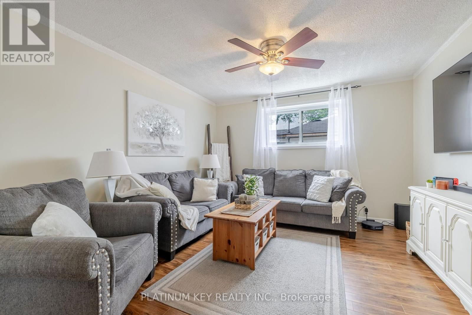 418 HURON STREET Image 7