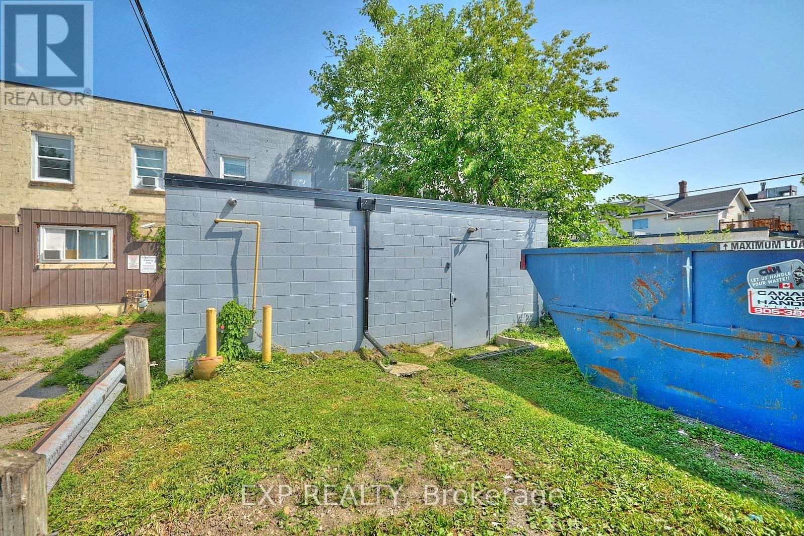 4660 QUEEN STREET Image 25