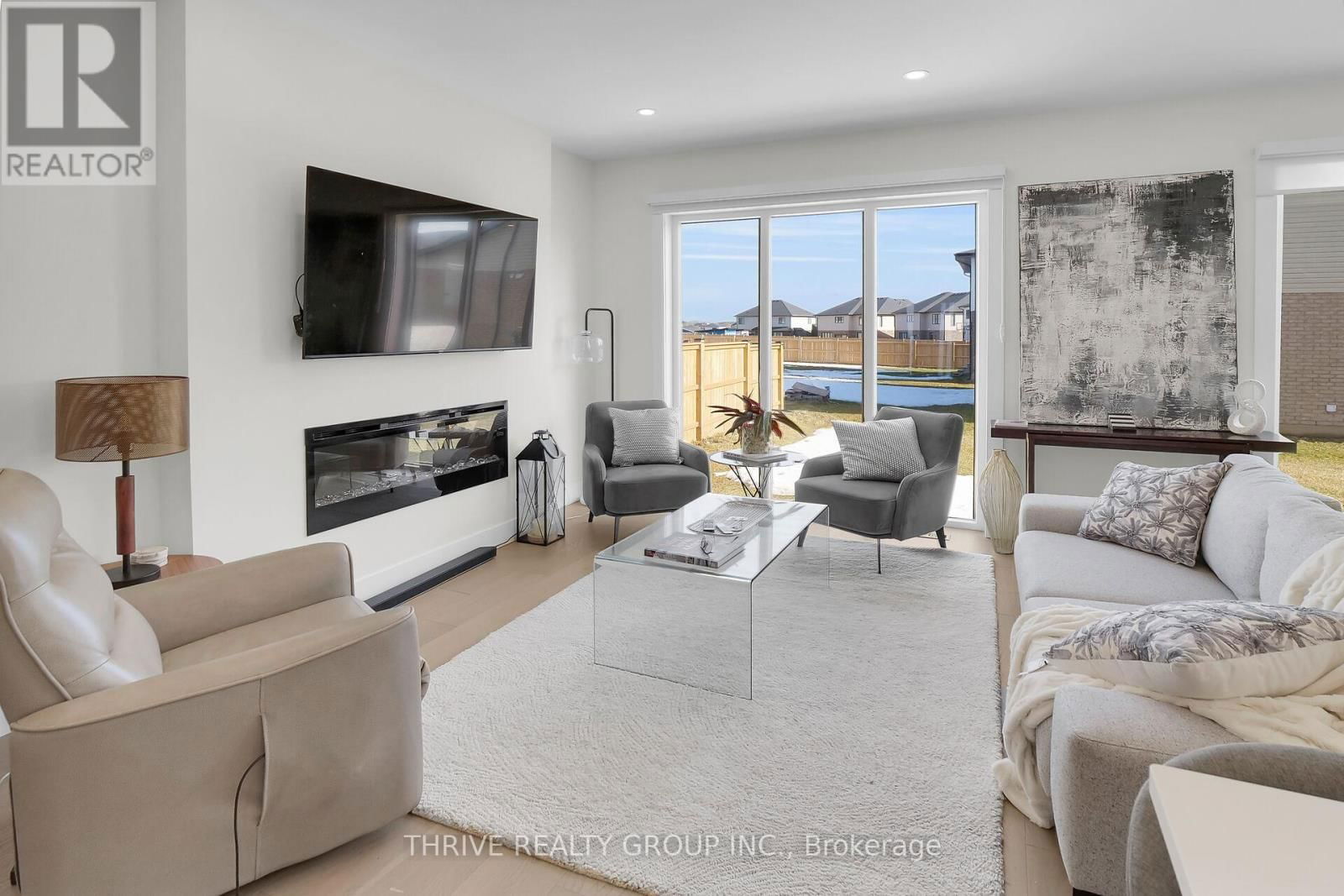 176 WINLOW WAY Image 4