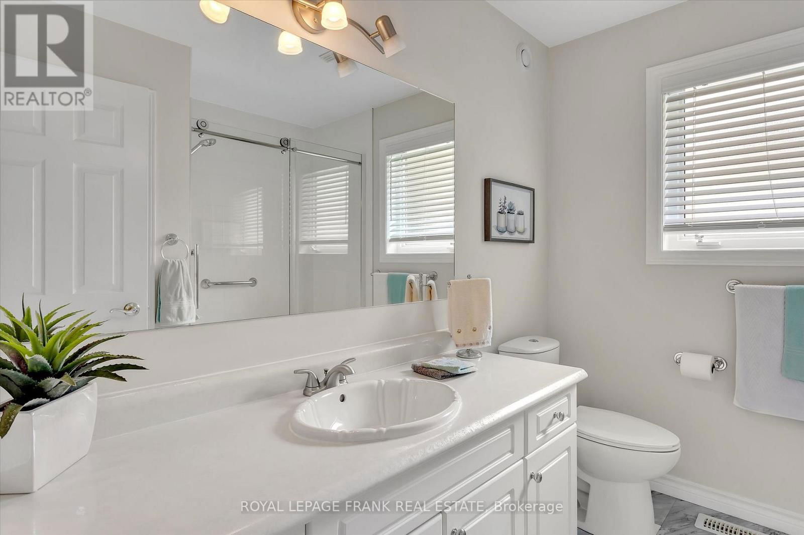 1083 DANITA BOULEVARD Image 11