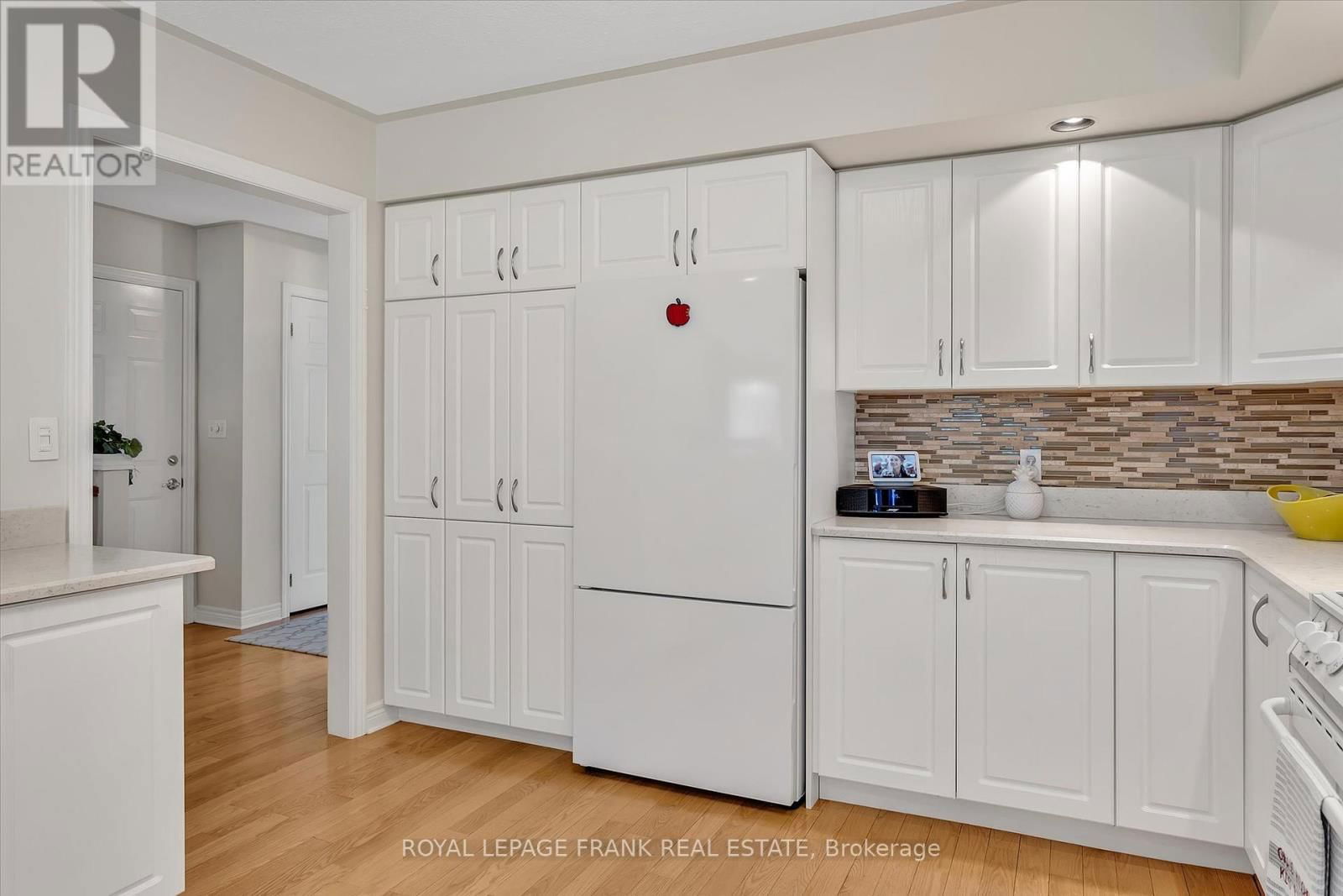 1083 DANITA BOULEVARD Image 15