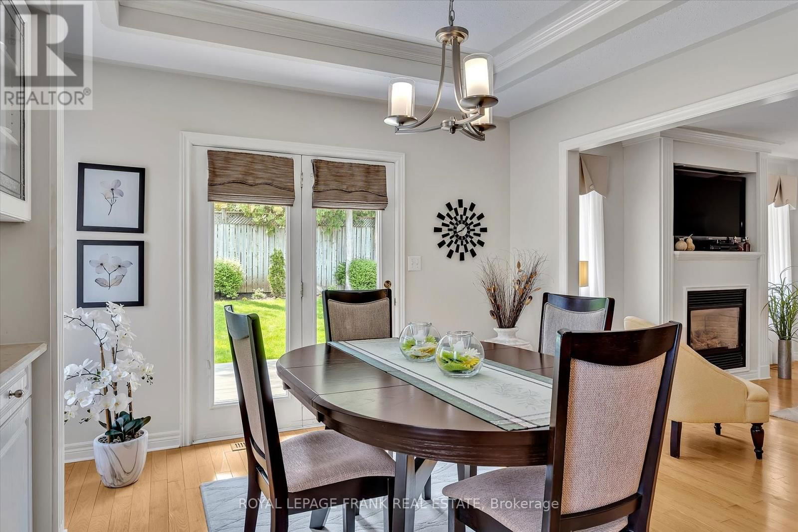 1083 DANITA BOULEVARD Image 17