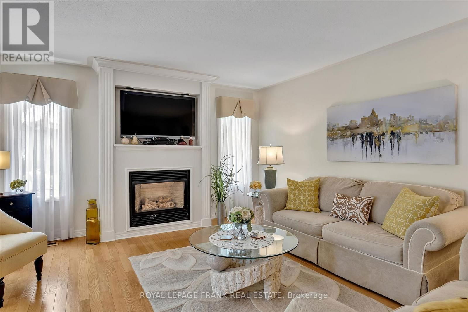 1083 DANITA BOULEVARD Image 22