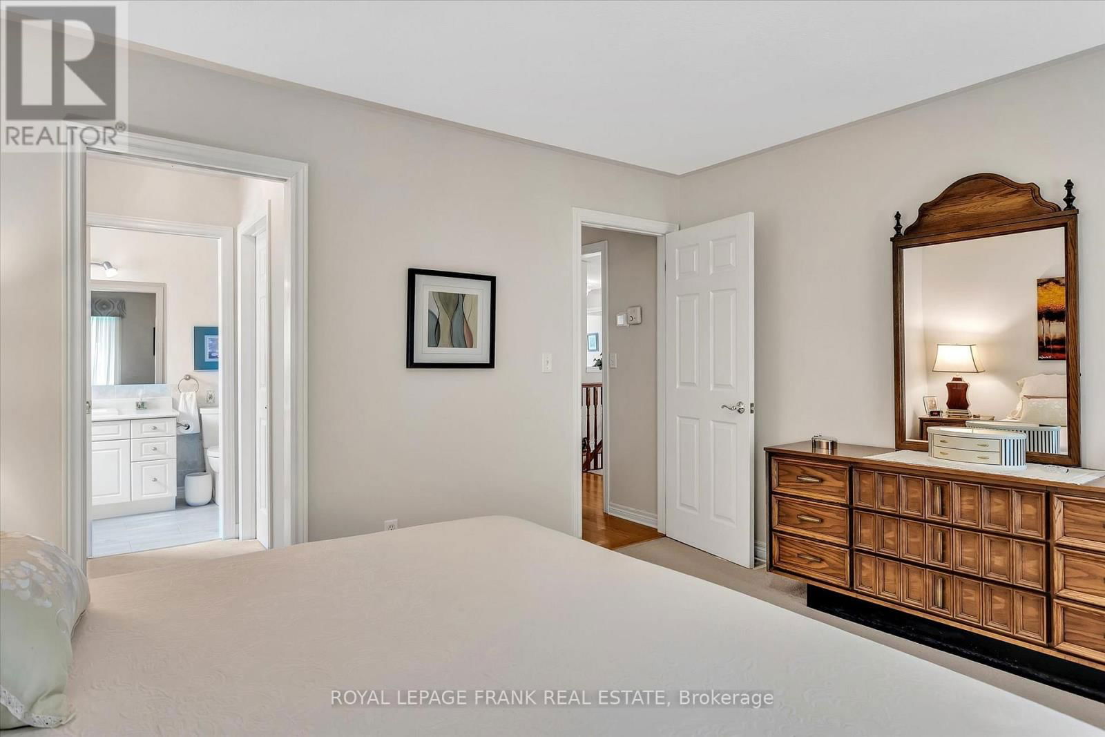 1083 DANITA BOULEVARD Image 26