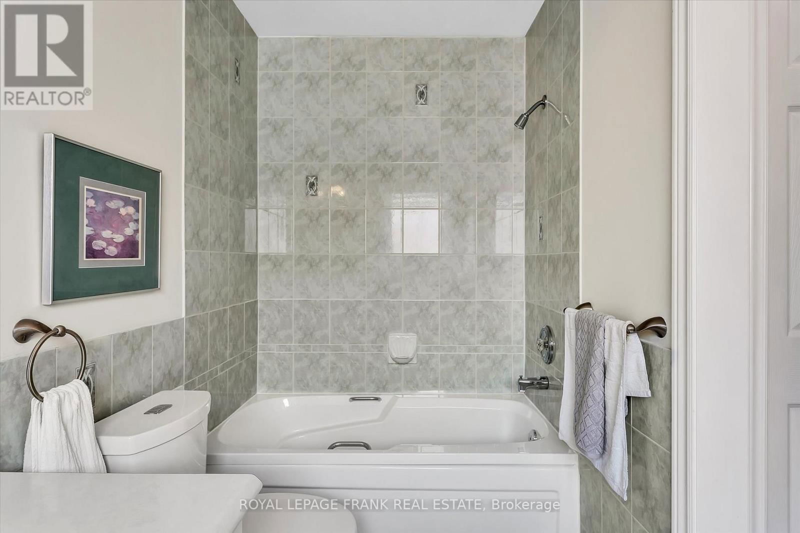 1083 DANITA BOULEVARD Image 27