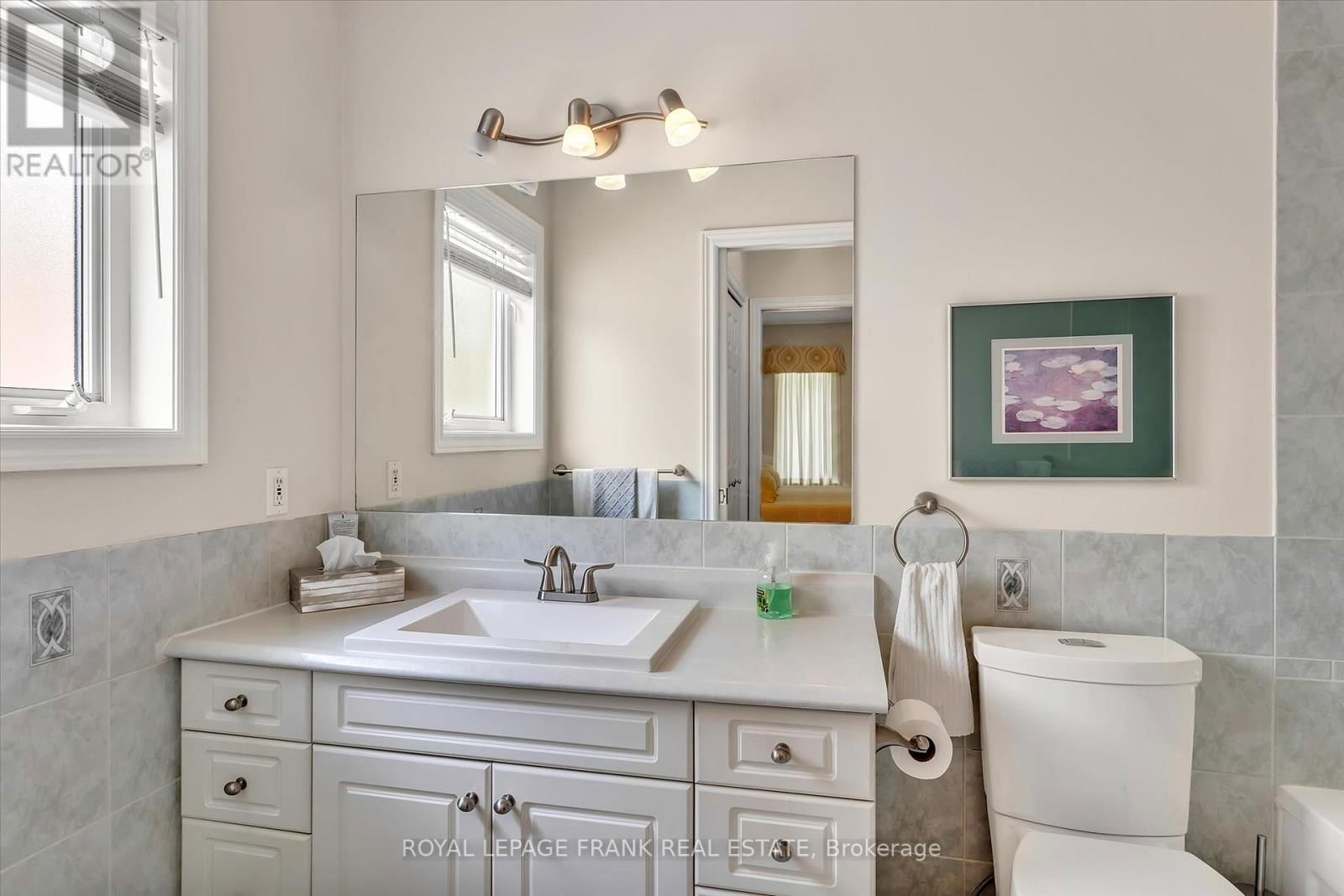 1083 DANITA BOULEVARD Image 28