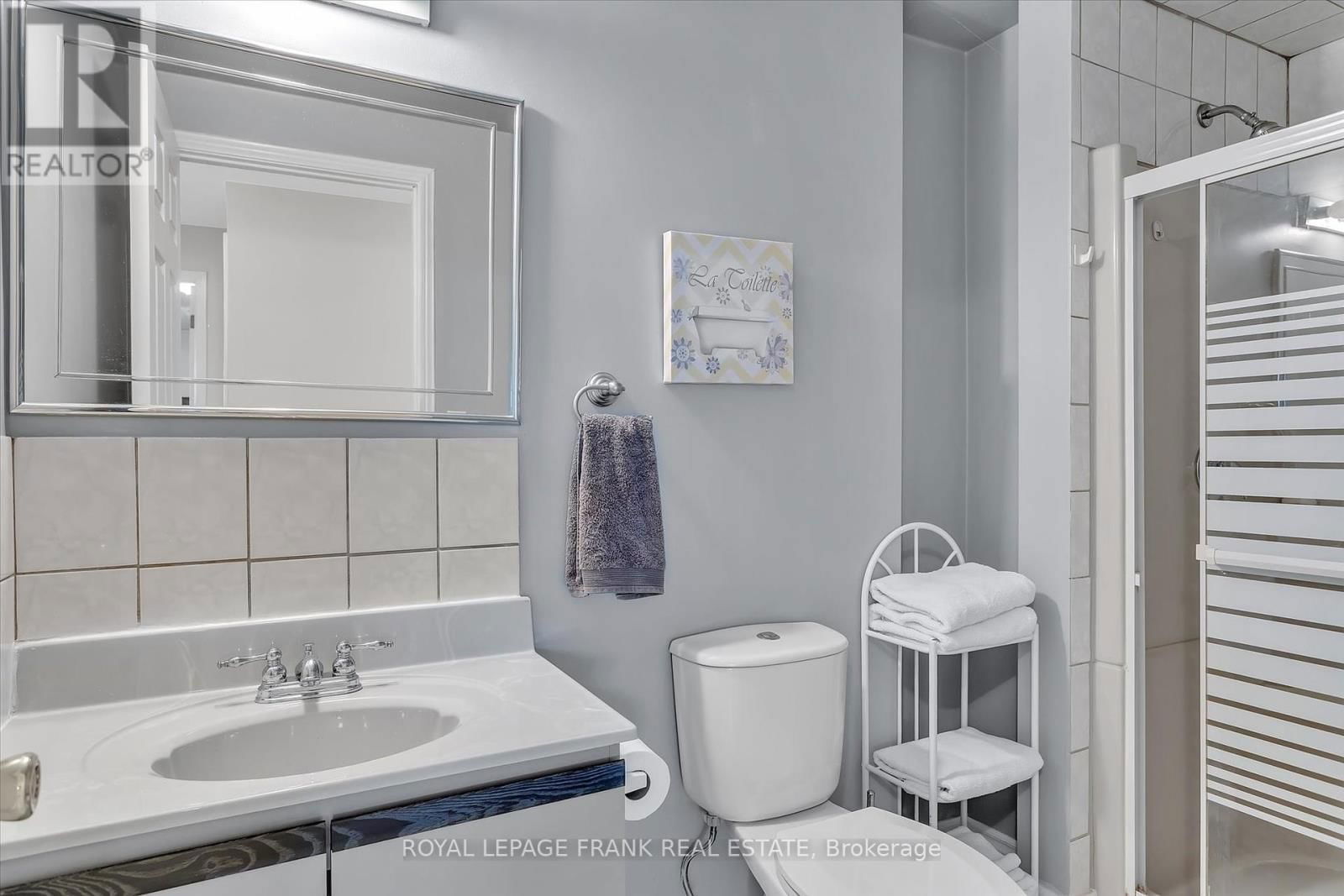 1083 DANITA BOULEVARD Image 32
