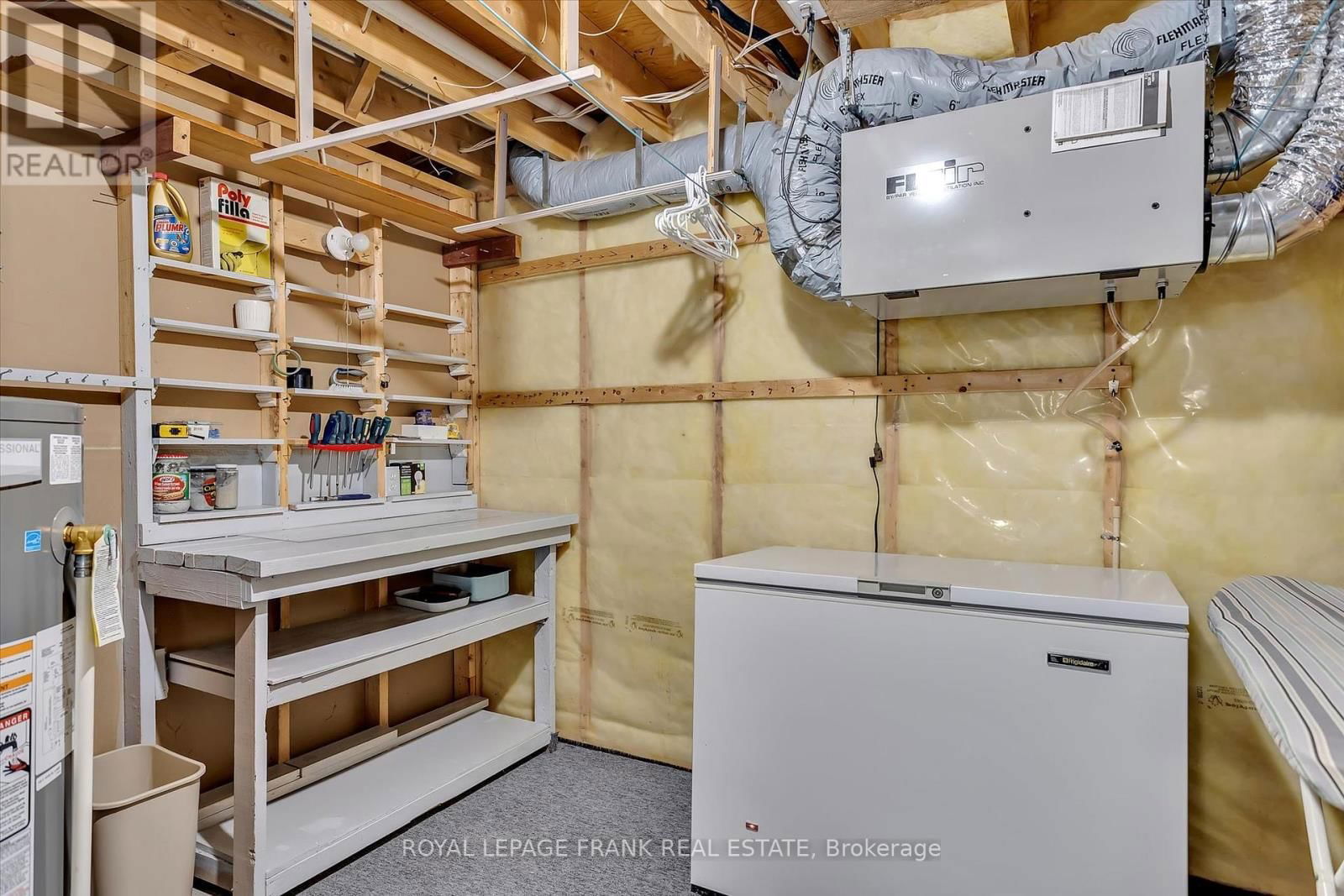 1083 DANITA BOULEVARD Image 36