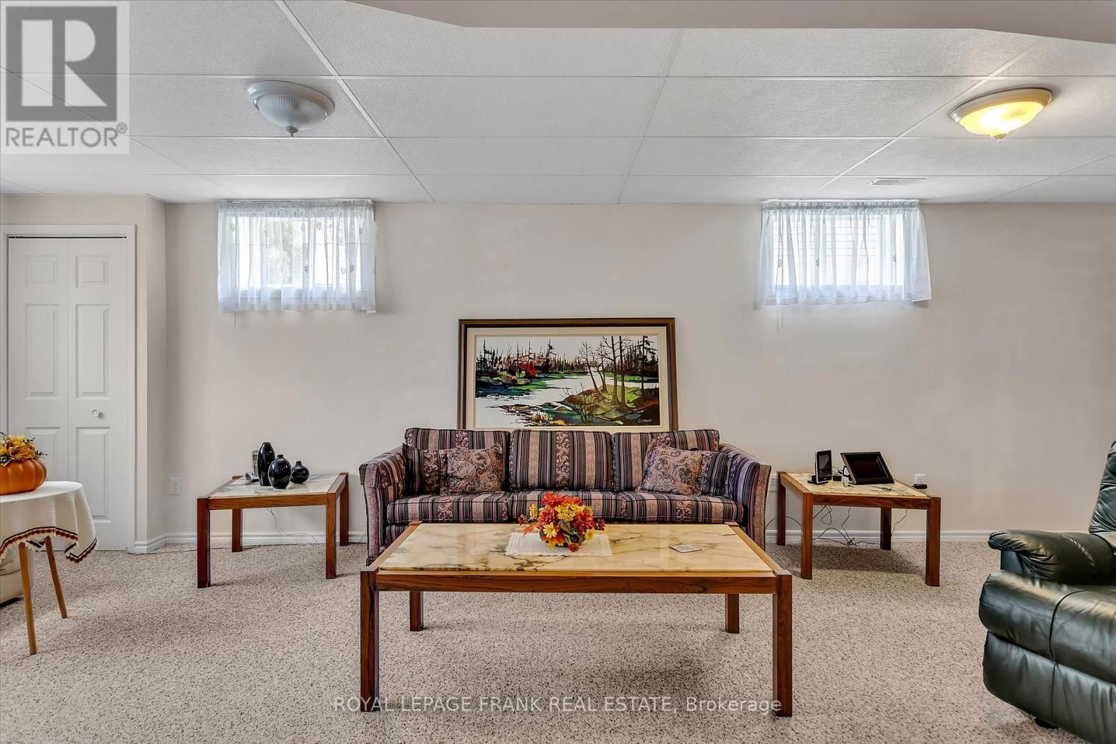 1083 DANITA BOULEVARD Image 39