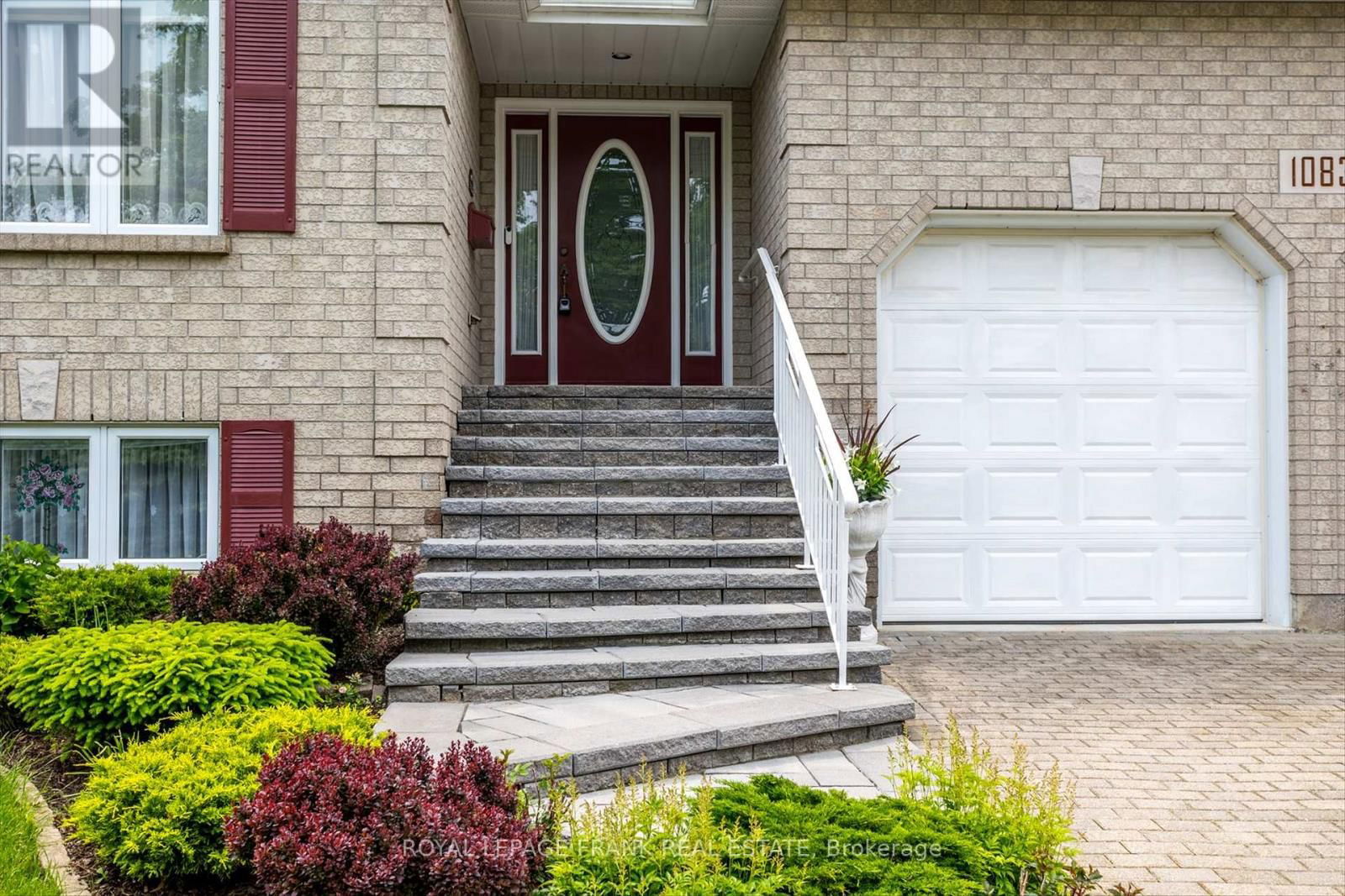 1083 DANITA BOULEVARD Image 4