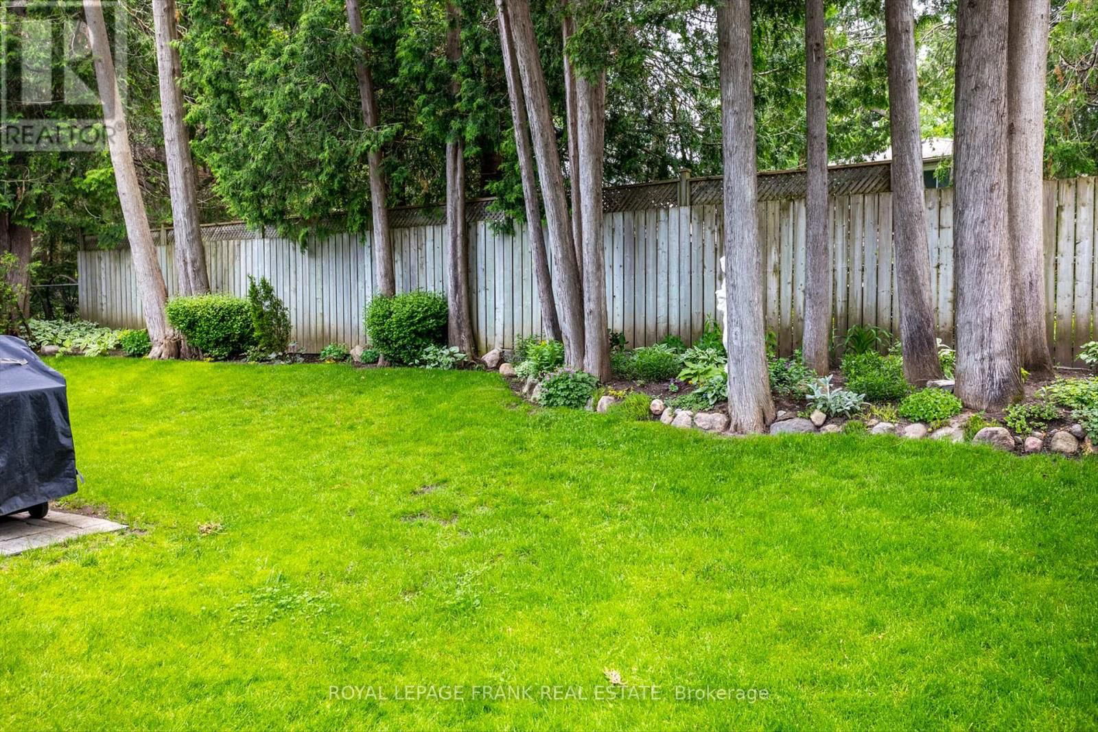 1083 DANITA BOULEVARD Image 44
