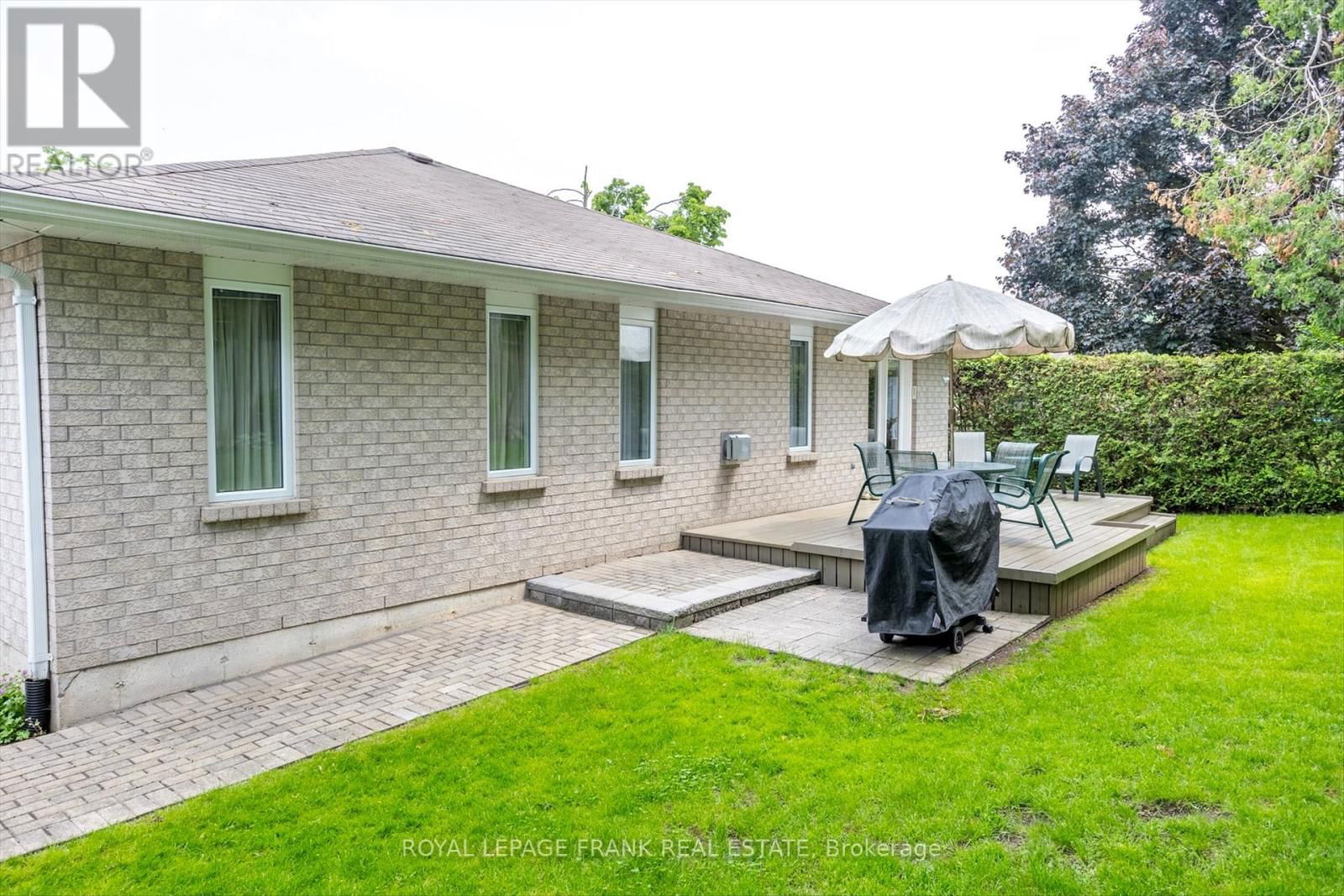 1083 DANITA BOULEVARD Image 45