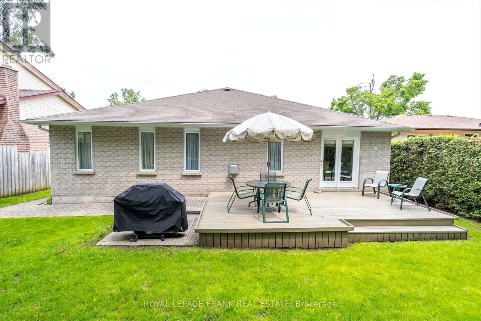 1083 DANITA BOULEVARD Image 46